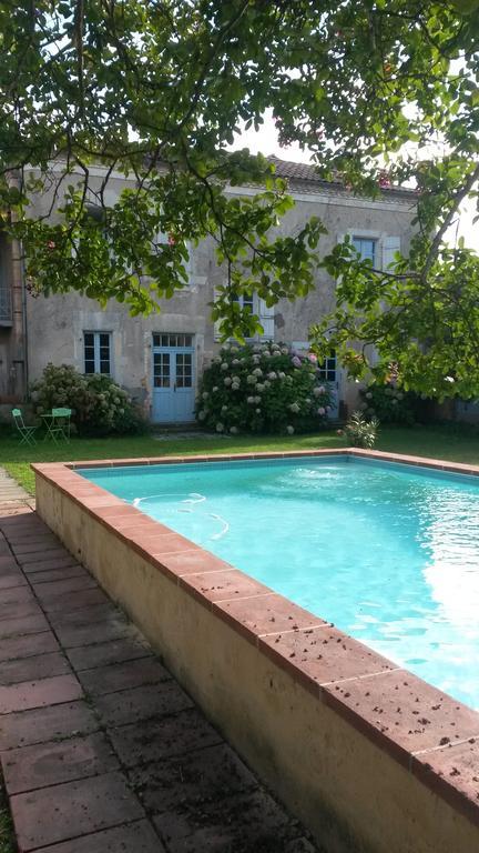 Bed and Breakfast Maison Arriu Montaut  Exterior foto
